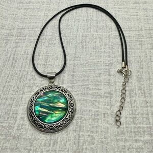 NWT Round Abalone Shell Pendant Necklace on Black Leather Cord